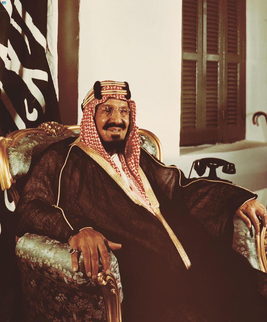 بورتريه فوتوغرافي رسمي لجلالة الملك عبد العزيز آل سعود مؤسس المملكة